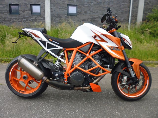 KTM 1290 Superduke R SE *Viel Zubehör*Service NEU*