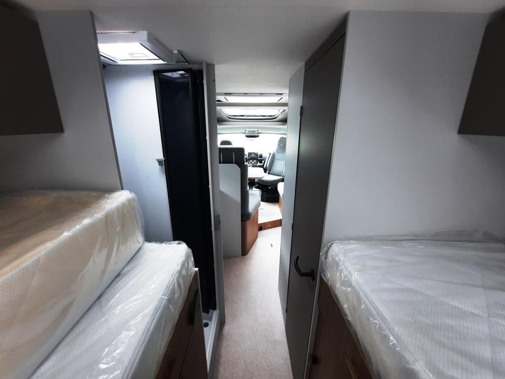Fahrzeugabbildung LMC Cruiser 750 EL Verfüg./Sparen Sie 8.121,- €