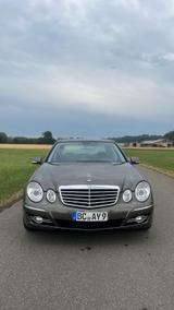 Mercedes-Benz E 280 CDI Avantgarde 8X Bereift/AHK - Mercedes-Benz E 280 mit Panoramadach