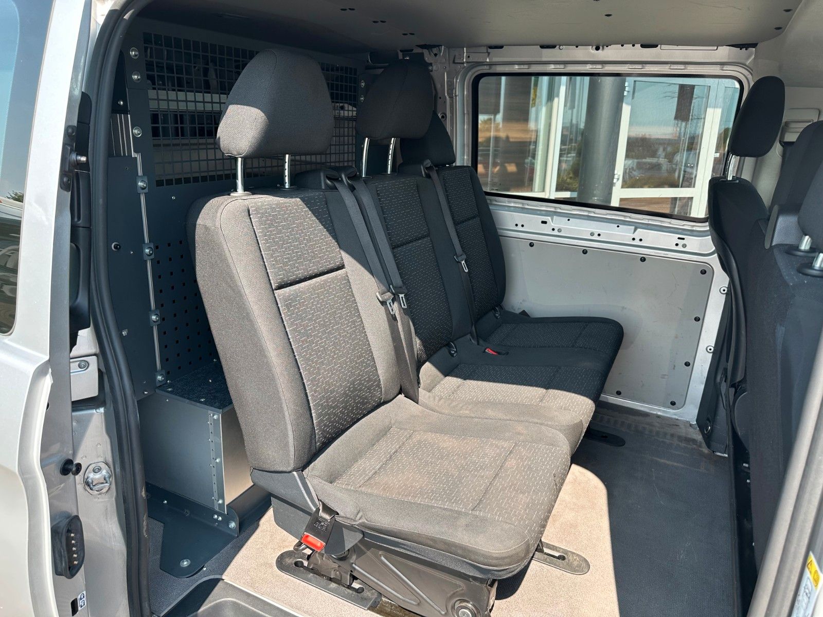 Fahrzeugabbildung Mercedes-Benz Vito 114 CDI Mixto Regal AHK Klima PARKTRONIC