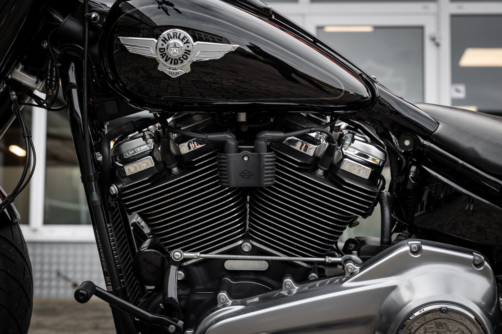 Fahrzeugabbildung Harley-Davidson FLFBS FAT BOY SOFTAIL 114 -JEKILL&HYDE-