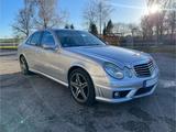 Mercedes-Benz E 63 AMG Limousine - Mercedes E 63 AMG mit Schiebedach