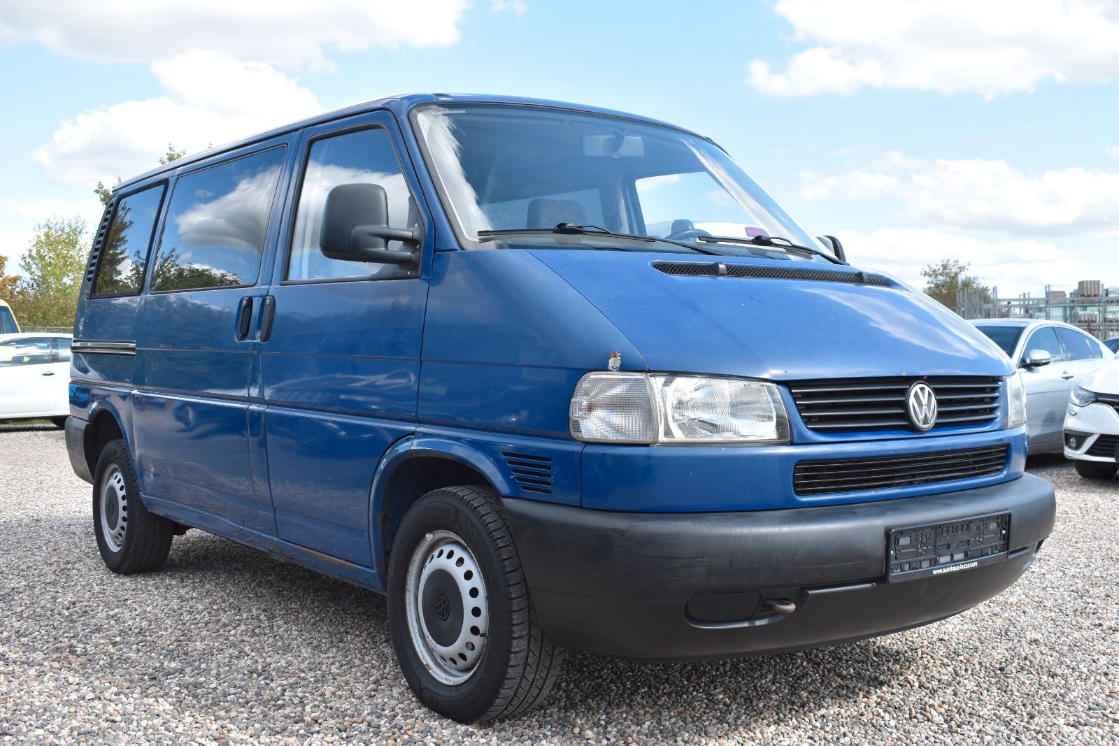 Fahrzeugabbildung Volkswagen T4 Caravelle 2.5 TDI KLIMA/SERVO/ABS/AHK