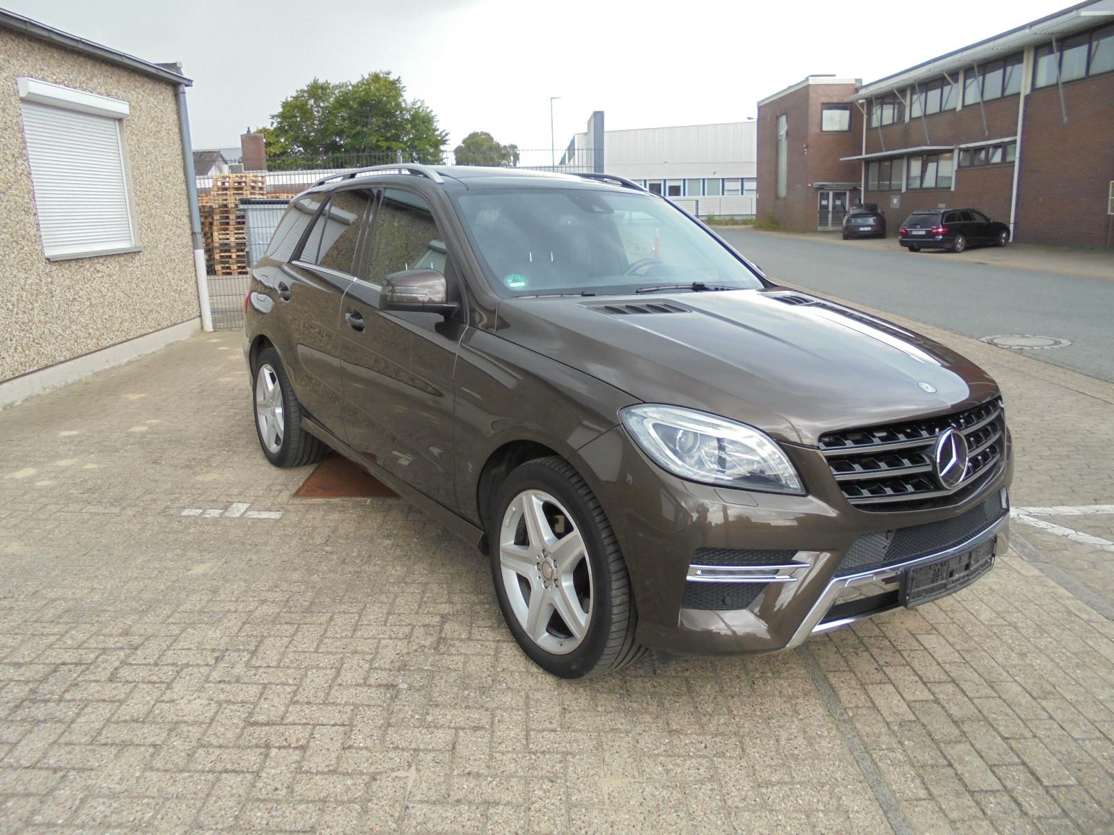 Mercedes-Benz ML 350 CDI BlueTec 4Matic AMG-Line Panorama