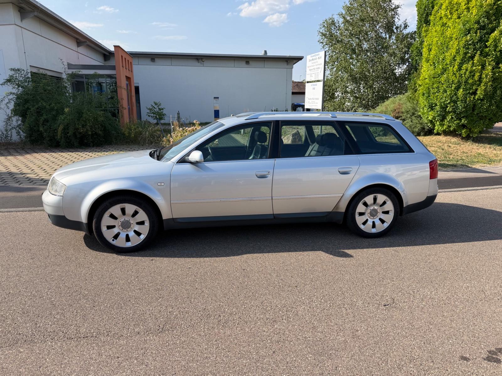 Audi A6 4.2 quattro Avant,TÜV neu, BOSE,NAVI,Memory