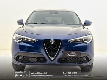 Alfa-Romeo Stelvio - 2