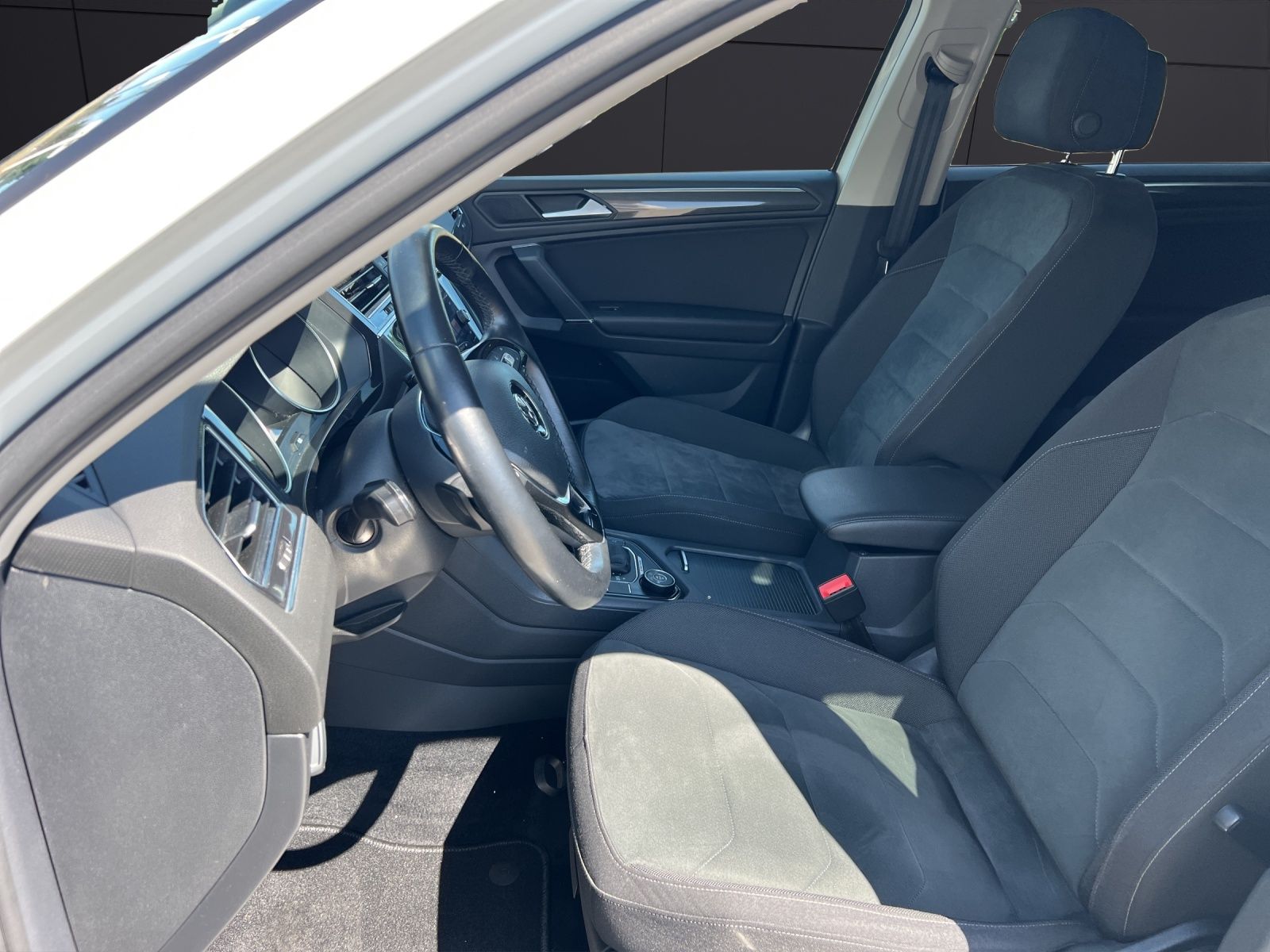 Fahrzeugabbildung Volkswagen Tiguan Allspace TDI Highline 4M DSG LED  ACC DCC