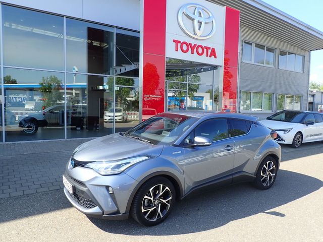 Toyota C-HR Hybrid Team D