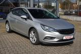 Opel Astra K 1.4 DI 120 Jahre - Opel Astra mit Benzin-Antrieb: Limousine
