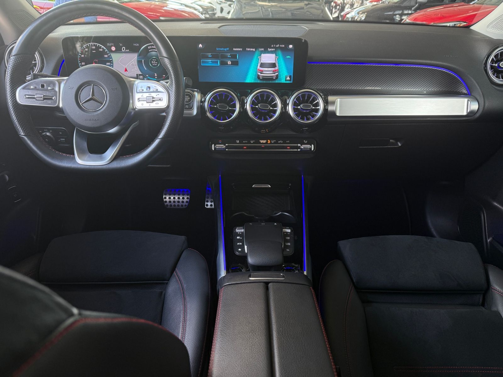 Fahrzeugabbildung Mercedes-Benz GLB 250 AMG Line LED MBUX HIGH NAV RFK 19"