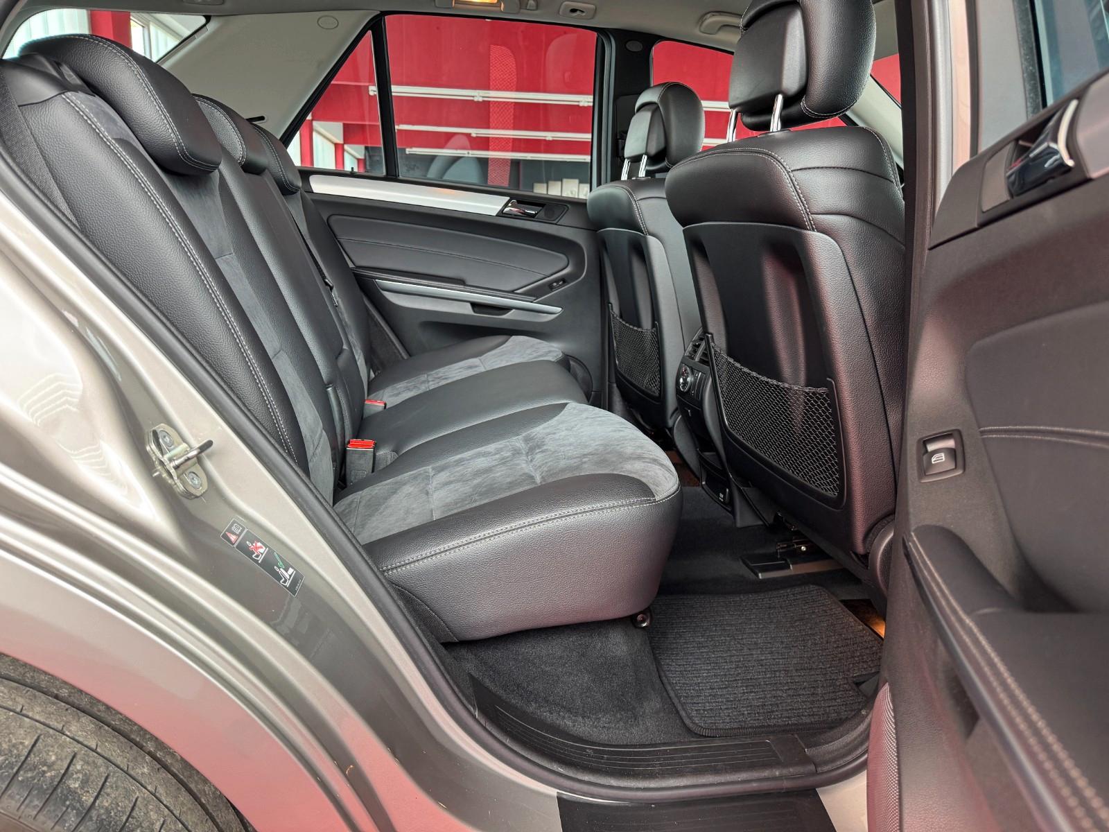 Mercedes-Benz ML320CDI Mopf 4Matic AHK Kamera Airmatic Sportp