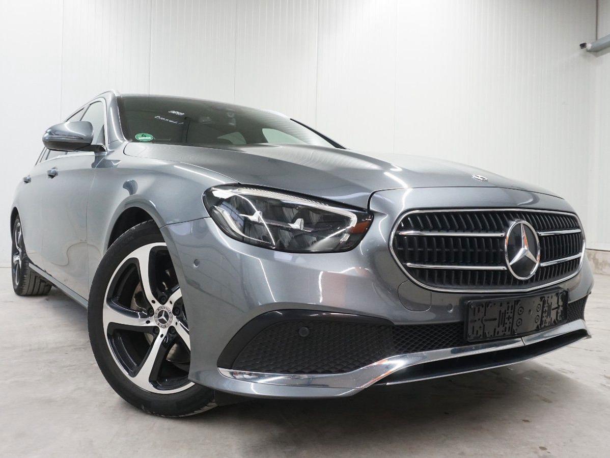 Mercedes-Benz E 220d T *LED*Keyless*Navi*