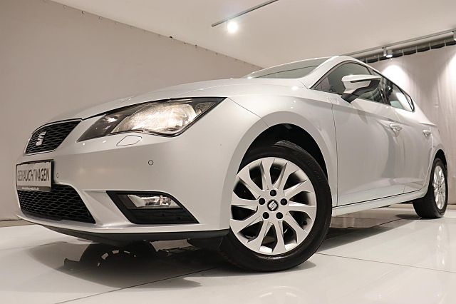 Leon 1.4 TSI Style 125 PS PDC NAVI SHZ BT ZV
