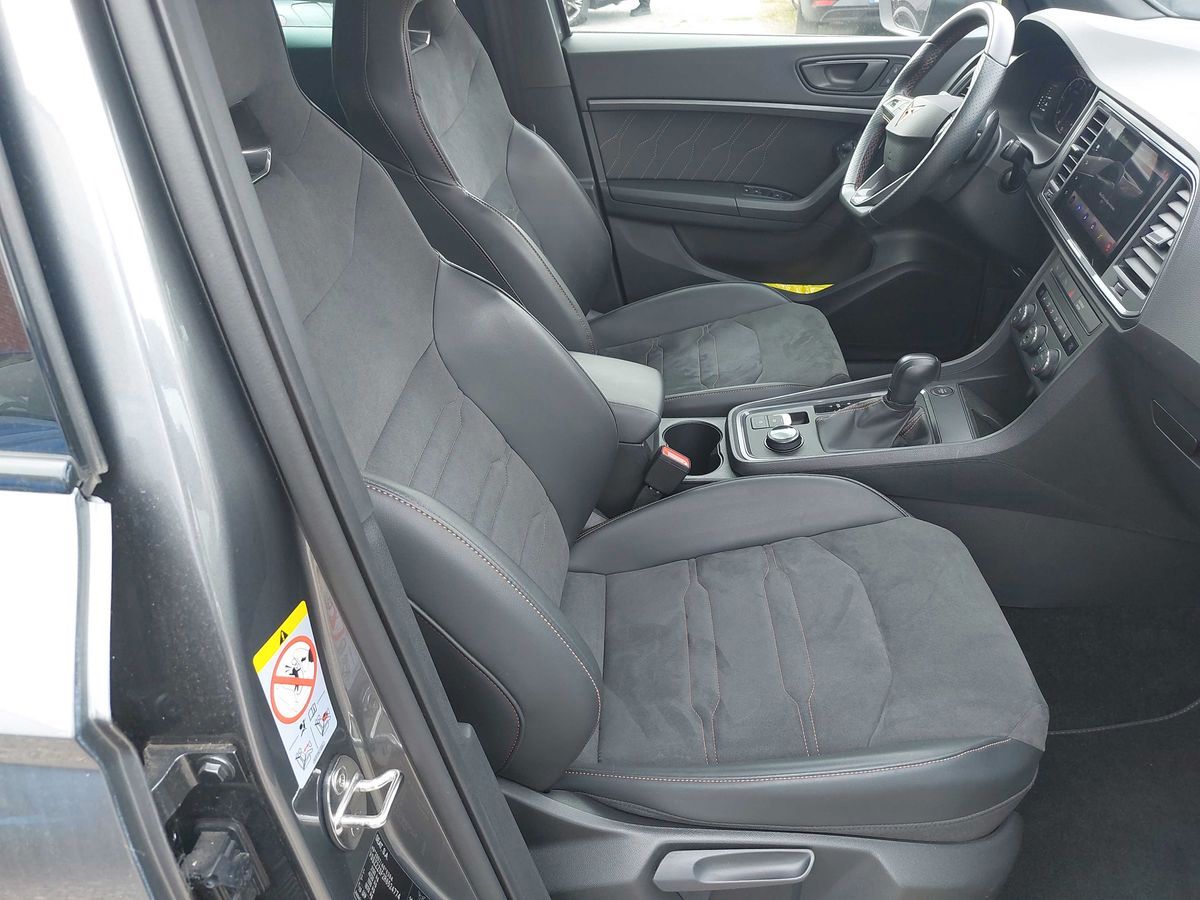 Fahrzeugabbildung CUPRA Ateca VZ 4Drive DSG LED Navi AID GRA RFK SHZ 19"