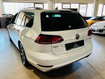 Volkswagen Golf - 4