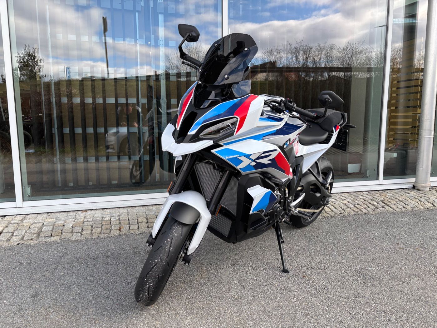 Fahrzeugabbildung BMW M 1000 XR