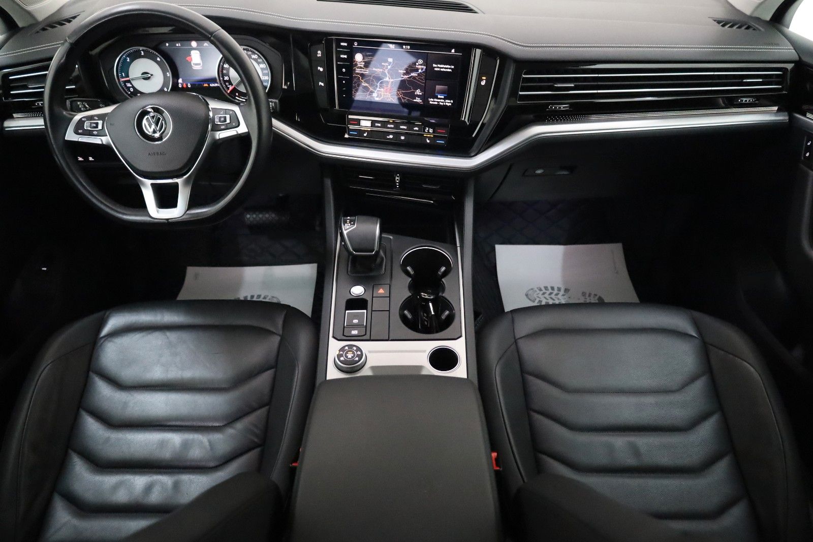 Fahrzeugabbildung Volkswagen Touareg Elegance 4M,R-Line,Keyless,AHK el,SR+WR
