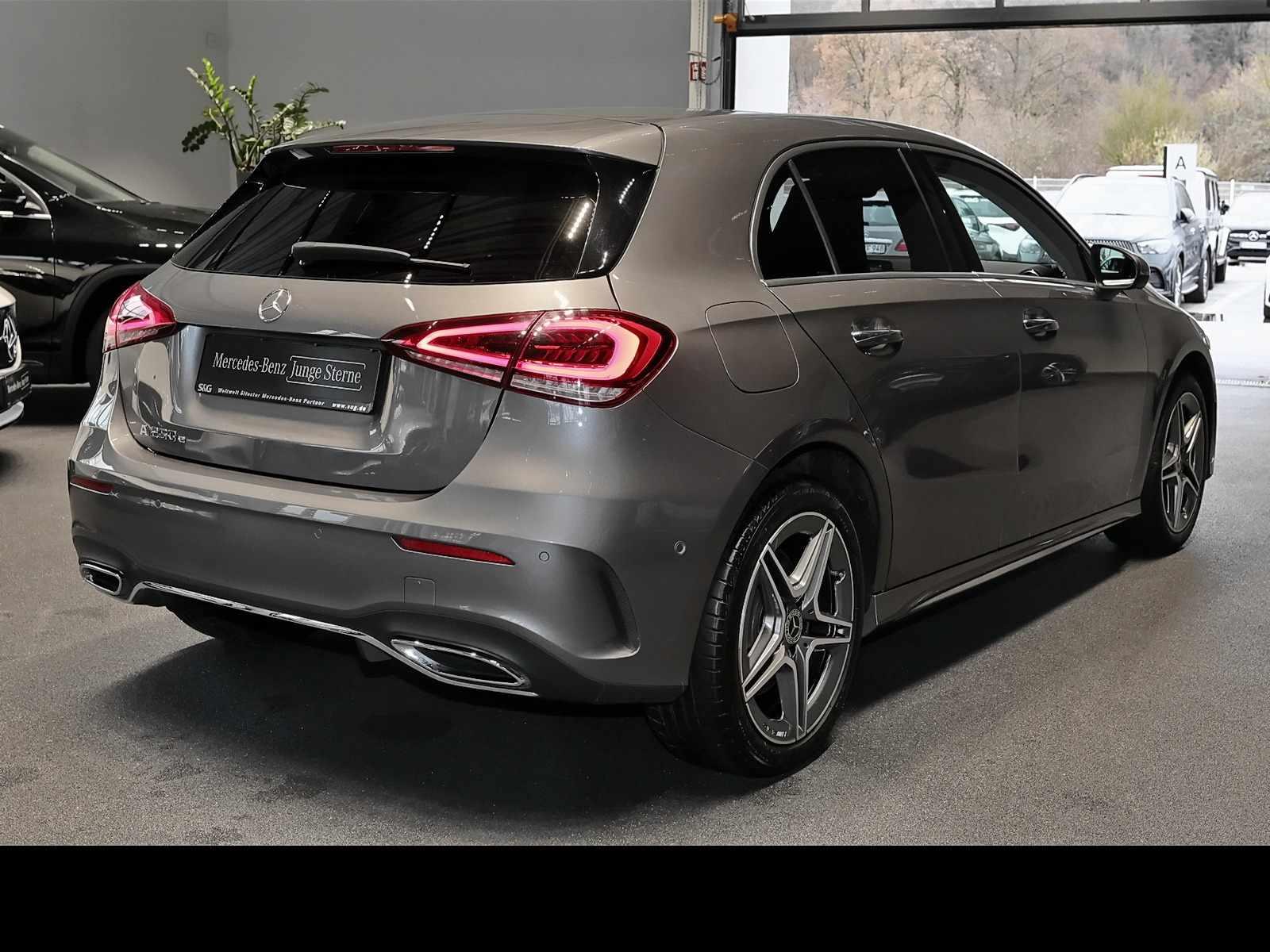 Mercedes-Benz A 250 e AHK+DISTRO+MEMORY+HEAD UP+360°+LED+18"