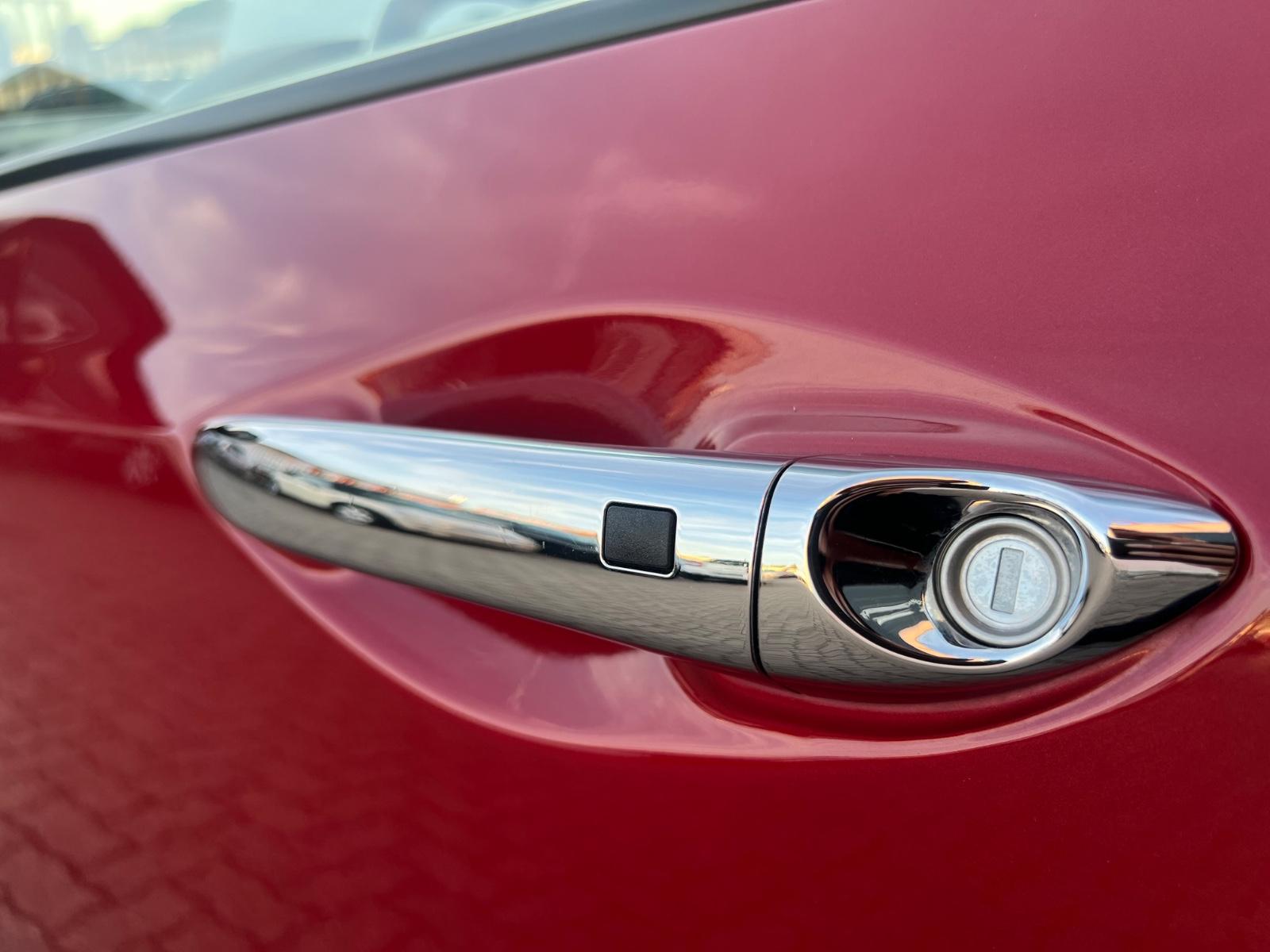 Hyundai i10 Style 1.2*LED*PDC*SHZ*LHZ*Keyless*Klima*Top!
