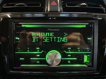 Mitsubishi Space Star Basis *1. Hand*Scheckheft*USB*BT*CD*