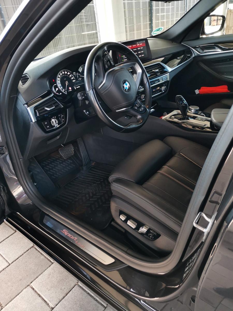 BMW 530d xDrive Sport Line 
