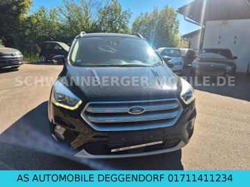 Ford Kuga - 1