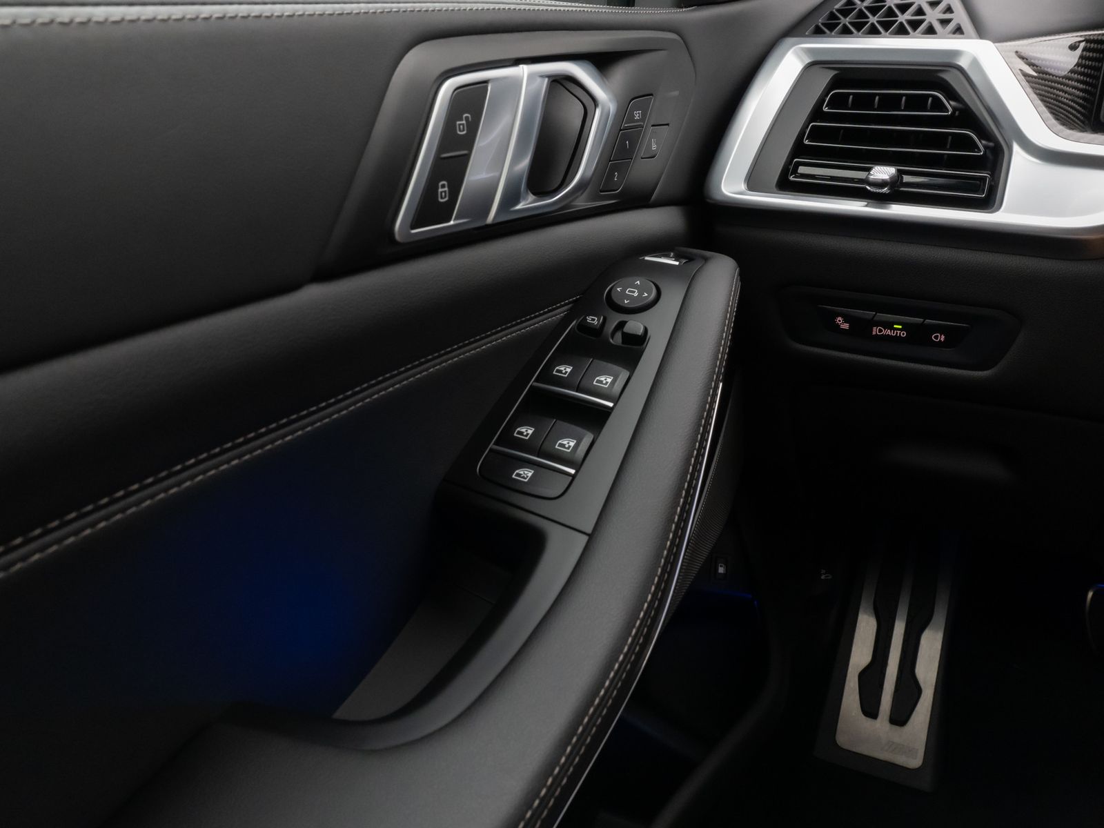 Fahrzeugabbildung BMW X5 xD50e M Sport Pro Pano 360°HUD DAB H/K SoftCl
