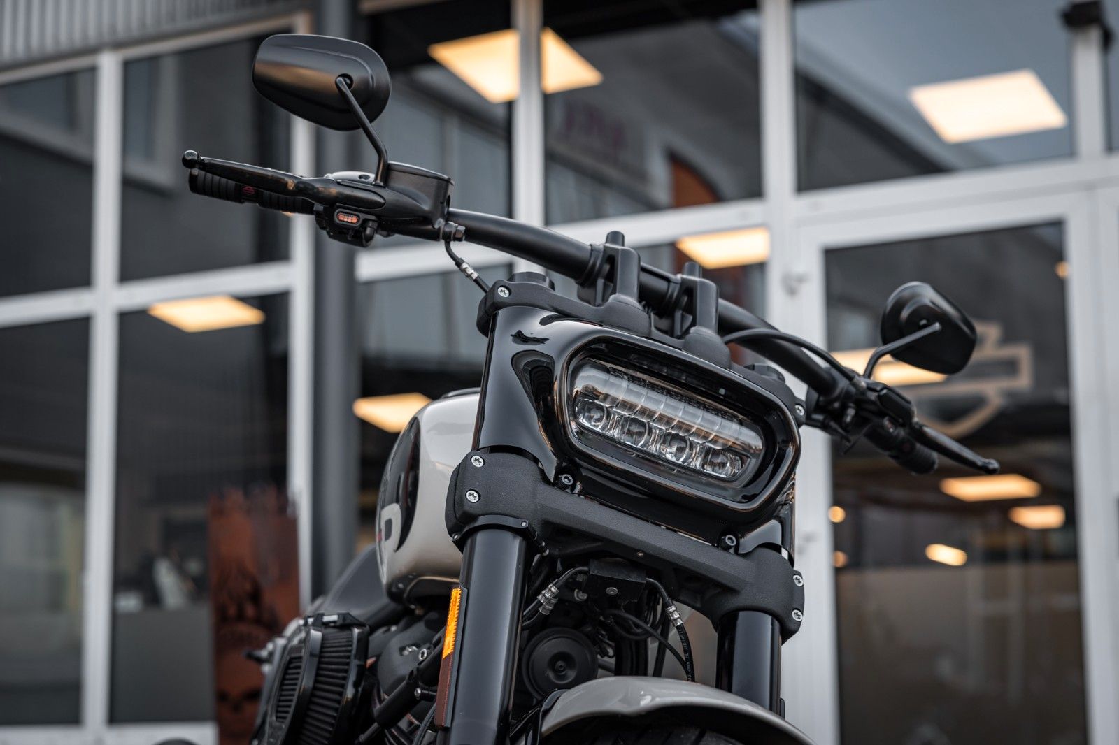 Fahrzeugabbildung Harley-Davidson FXFBS FAT BOB 140 CUI SOFTAIL - TORXSTER  JEKILL