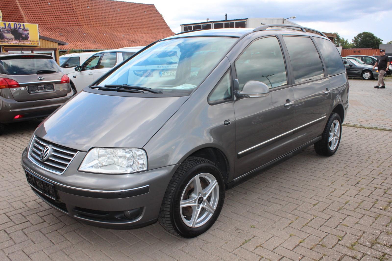 Volkswagen Sharan 1.9 TDI Navi Tempomat PDC Sitzhzg.
