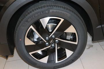 Fotografie 5 des Opel Grandland (X) Grandland 1.2 DI Hybrid 48 V Automatik GS