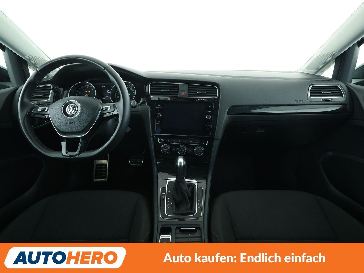 Volkswagen Golf VII 1.5 TSI ACT Sound*ACC*PDC*SHZ*KLIMA*