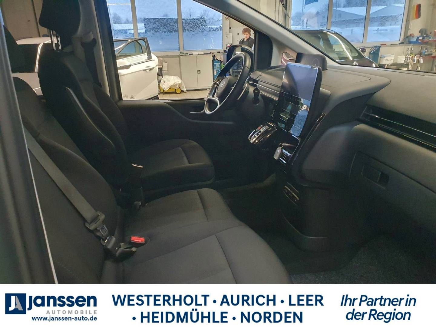 Fahrzeugabbildung Hyundai STARIA 9-Sitzer (MJ23) TREND