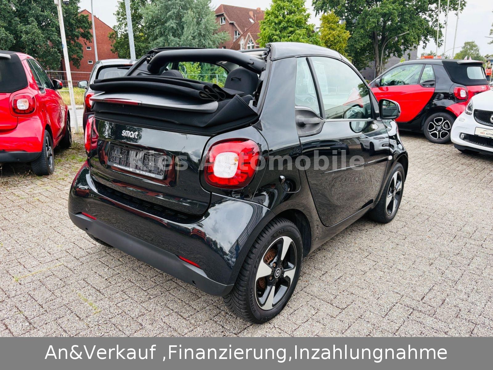 Smart ForTwo Cabrio Perfect 90Ps AUTOM/NAVI/KAM/SITZH