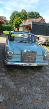 Mercedes-Benz Mercedes 200D Heckflosse - Mercedes-Benz 200 in Bremen