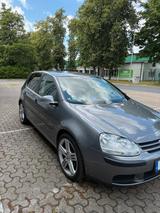 Volkswagen 2000 Golf 5 6th generation - Volkswagen Golf: Generation