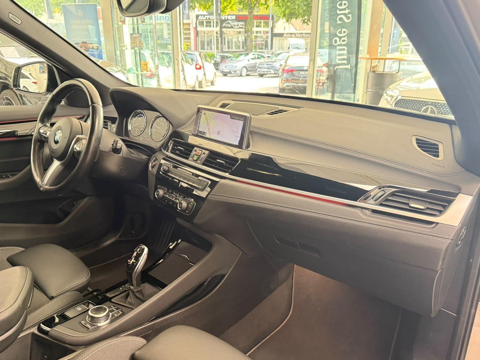 BMW X1 sDrive20i Sport Line AHK+KAMERA+ACC+PDC+NAVI, миниатюра 11