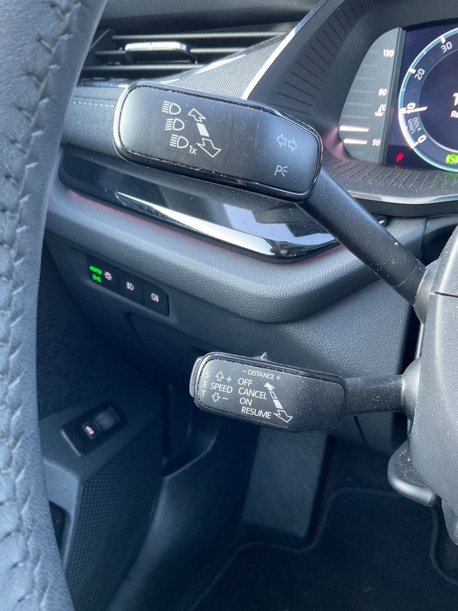 Fahrzeugabbildung SKODA Octavia Kombi 1.5 TSI e-TEC DSG,Kamera,Navi,LED