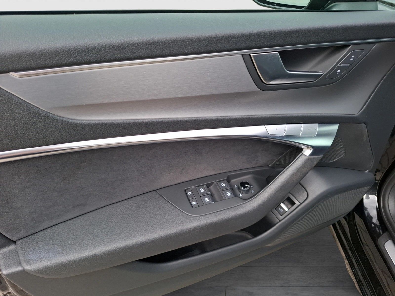 Fahrzeugabbildung Audi A6 Avant 50 TDI quattro S-line Standhzg. Matrix