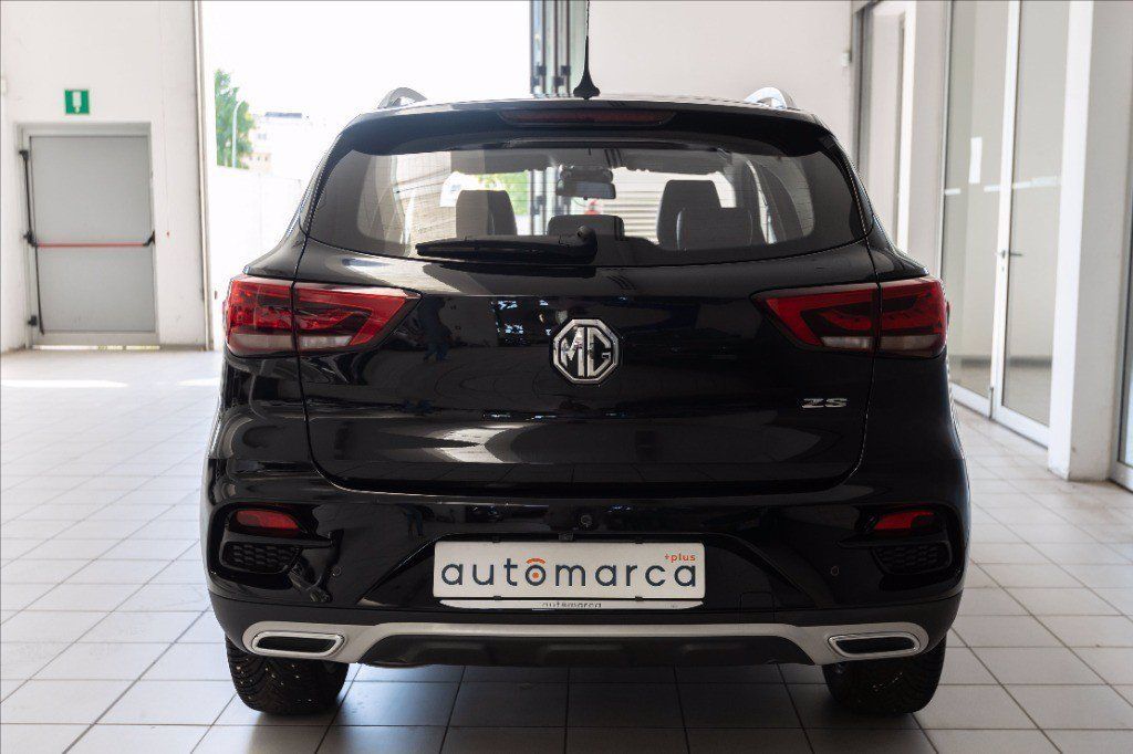 MG ZS