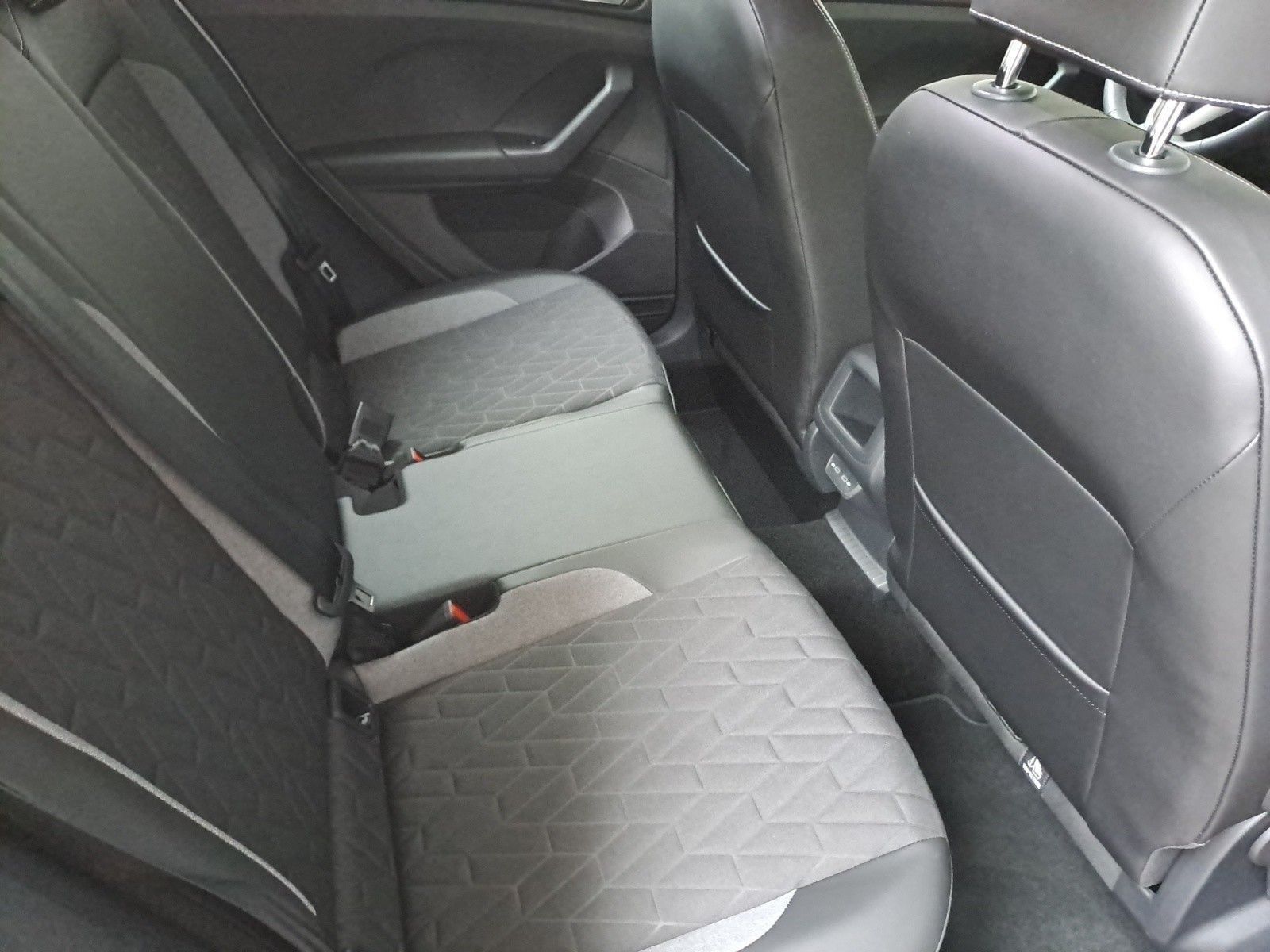 Volkswagen T-Cross - Bild 14