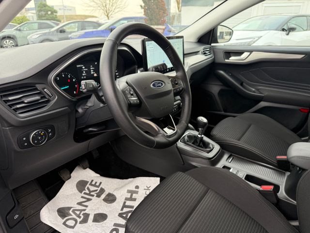 Ford Focus Turnier Titanium Edition Assistenz-Paket