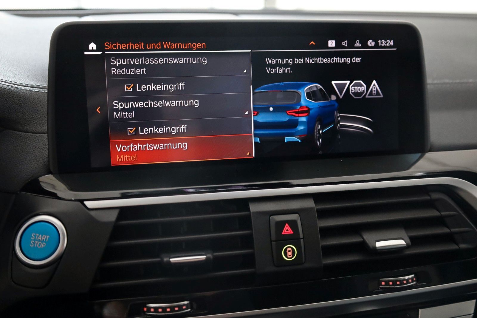 Fahrzeugabbildung BMW iX3 Inspiring,Leder,Navi,SH,Kamera,Panorama,ACC