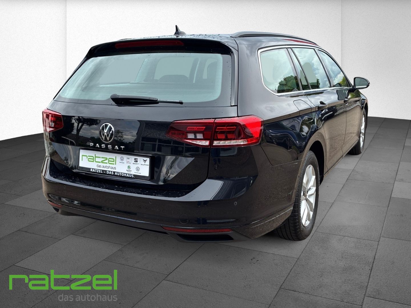 Fahrzeugabbildung Volkswagen Passat Variant 2.0 TDI DSG Business AHK-klappbar