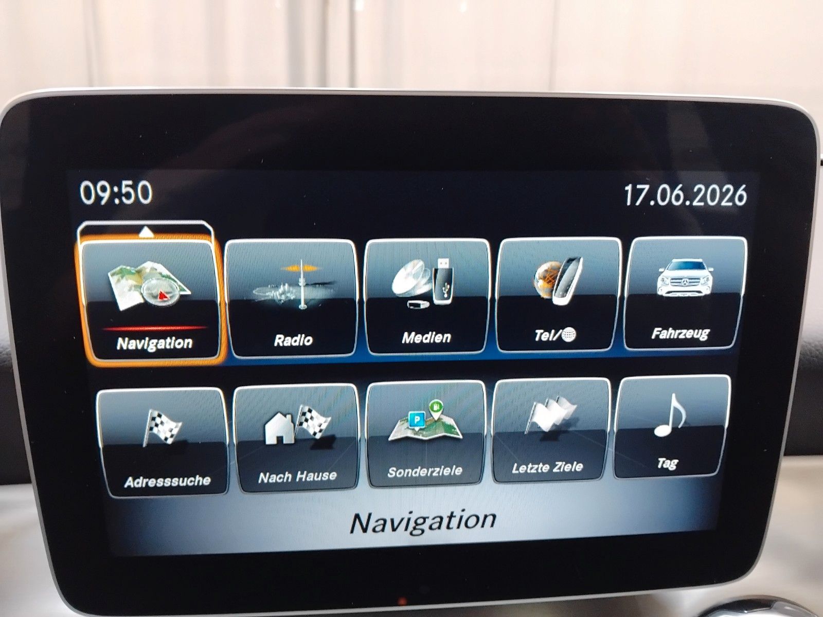 Mercedes-Benz GLA 200 (01/2020, Benzin)