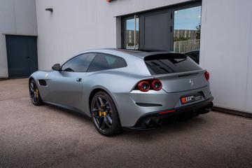 2017 Ferrari GTC4LUSSO — фото 4