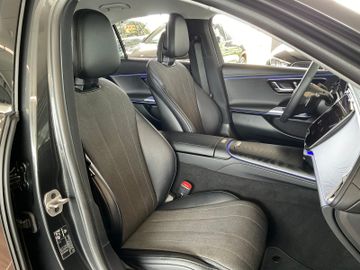 Mercedes E 220 - 10