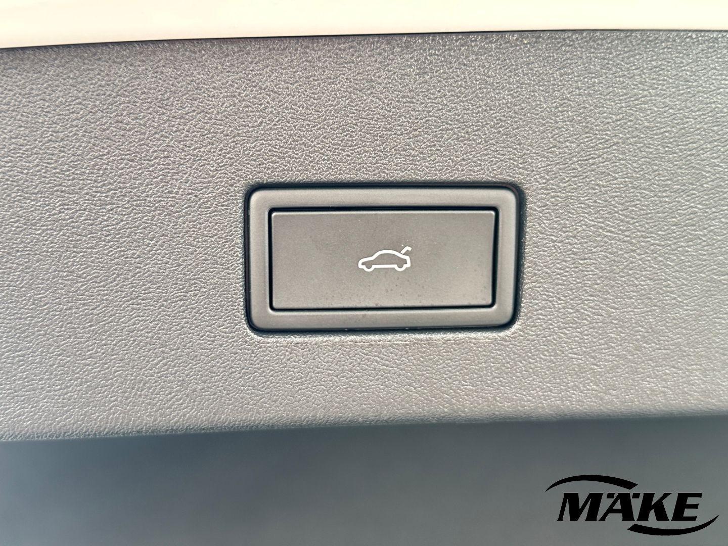 Tayron R-Line 1.5eHybrid DSG BLACK ST. AHZV IQ.L