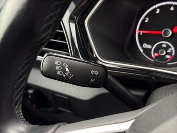 Volkswagen T-Cross 1.0 TSI Style Navi Sitzheizung Klima PDC