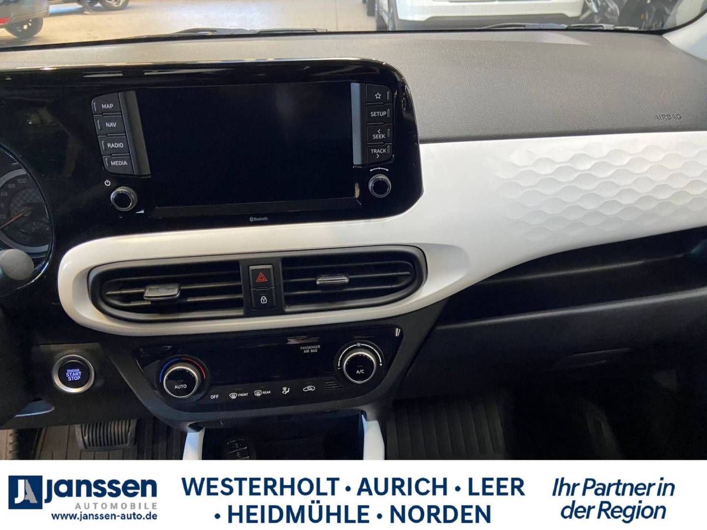 Fahrzeugabbildung Hyundai i10 (MJ23) 1.2 Benzin A/T Prime Smart Key, Dach-