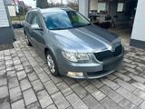 Skoda Superb Kombi - Skoda Superb aus 2011: Kombi